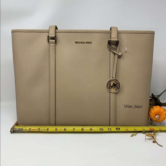 Michael Kors Sady Large Tote - Picture 3 of 10